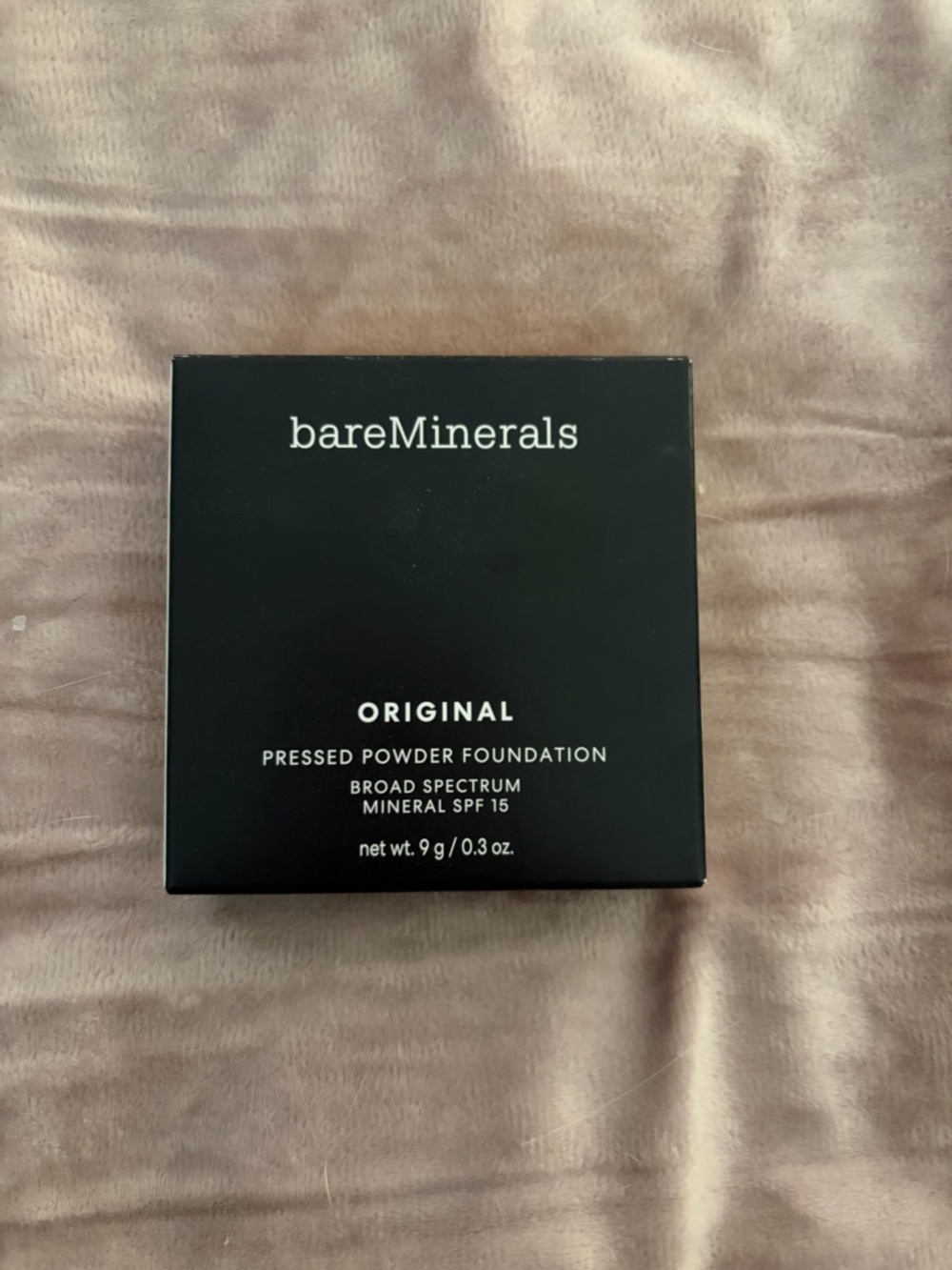 Bare Minerals Powder Foundation - Picture 2 of 3
